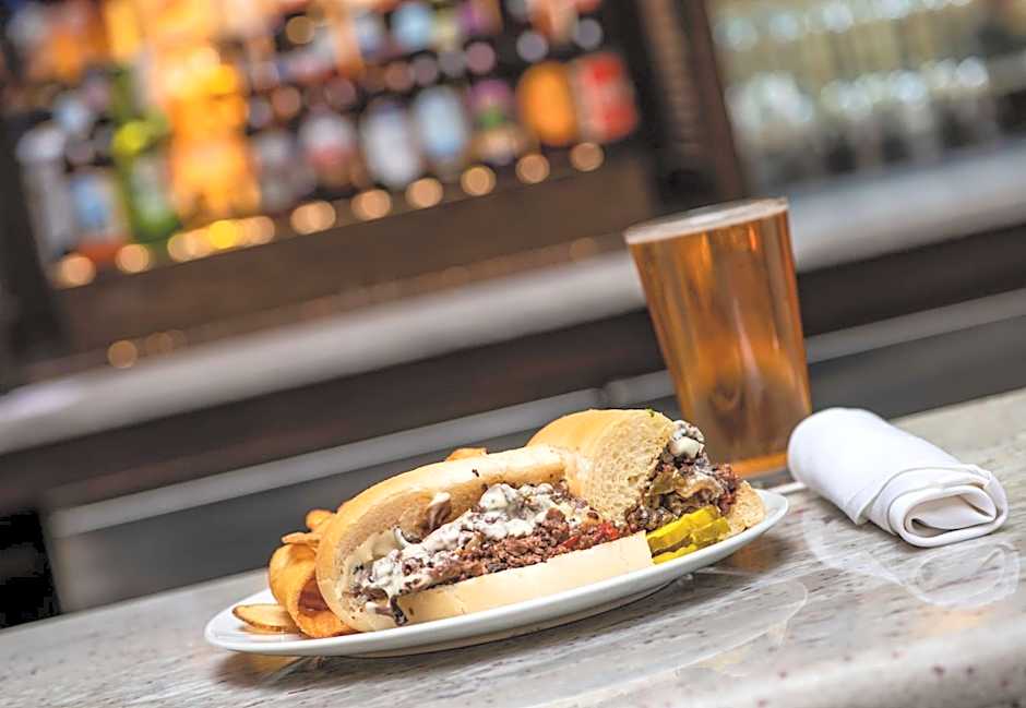 DoubleTree Suites by Hilton Hotel Philadelphia West