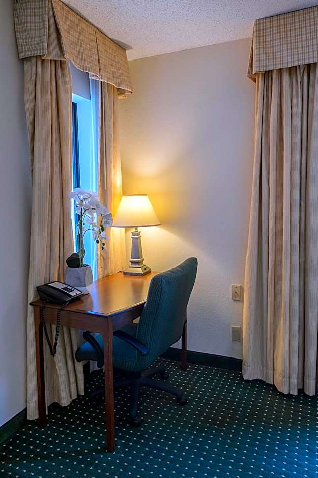 Residences at Daniel Webster