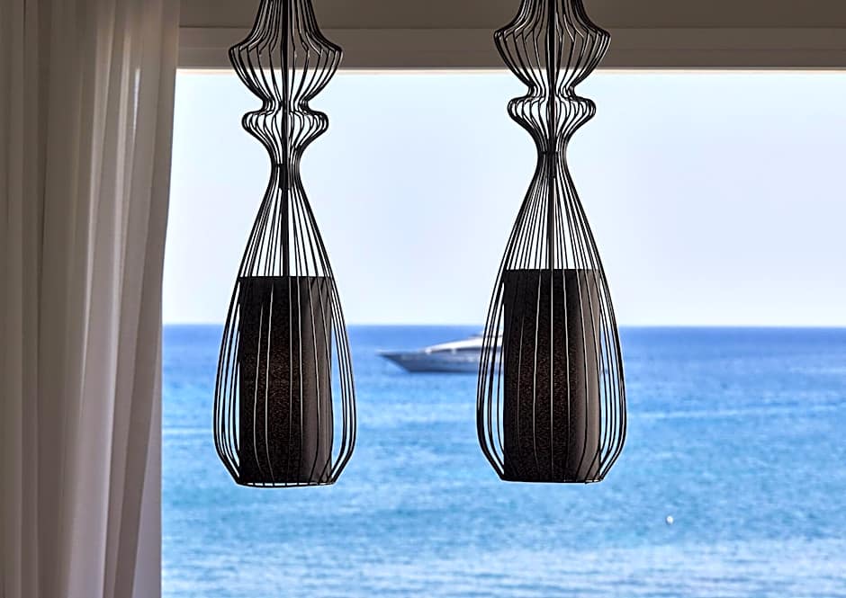 Artemis Deluxe Rooms