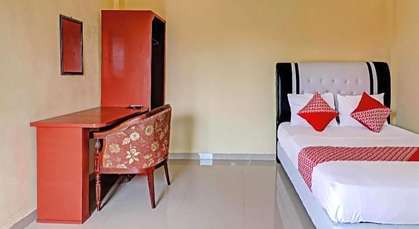 OYO 90945 Arizon Kost