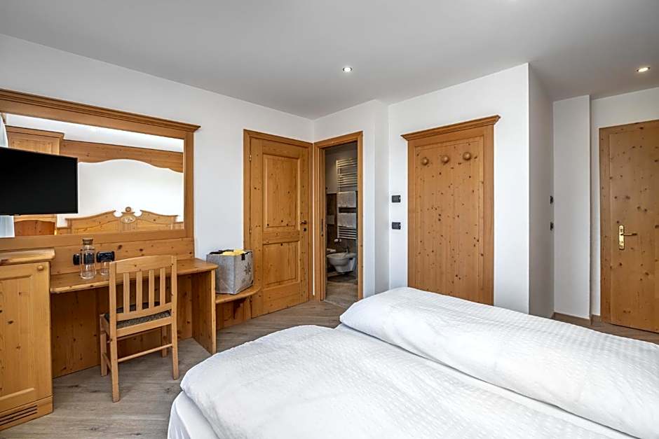 Hotel Tirol- Natural Idyll