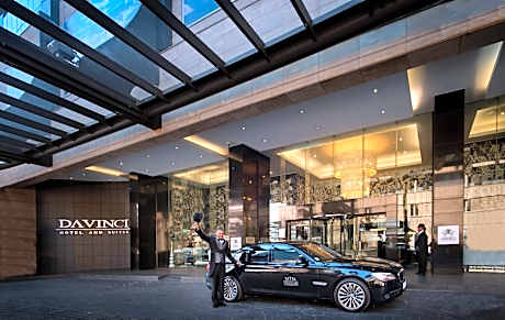 DAVINCI Hotel on Nelson Mandela Square