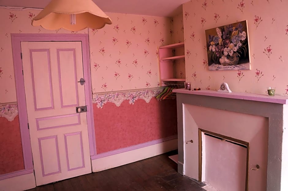 La Grille Fleurie, chambres d'hôte chez l'habitant