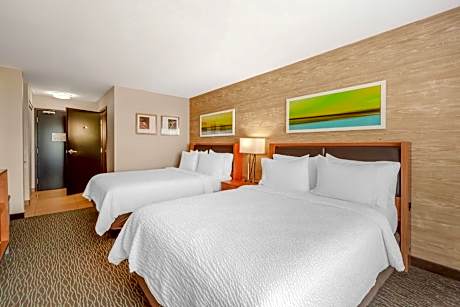 Standard Queen Room with Two Queen Beds