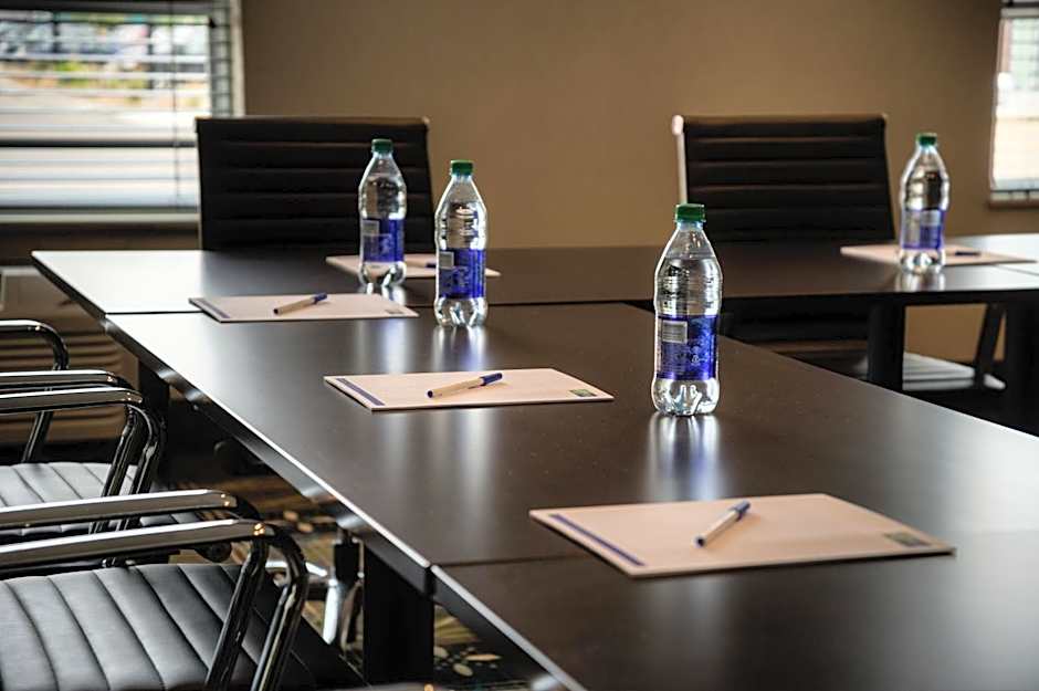 Holiday Inn Express & Suites Spruce Grove - Stony Plain By IHG