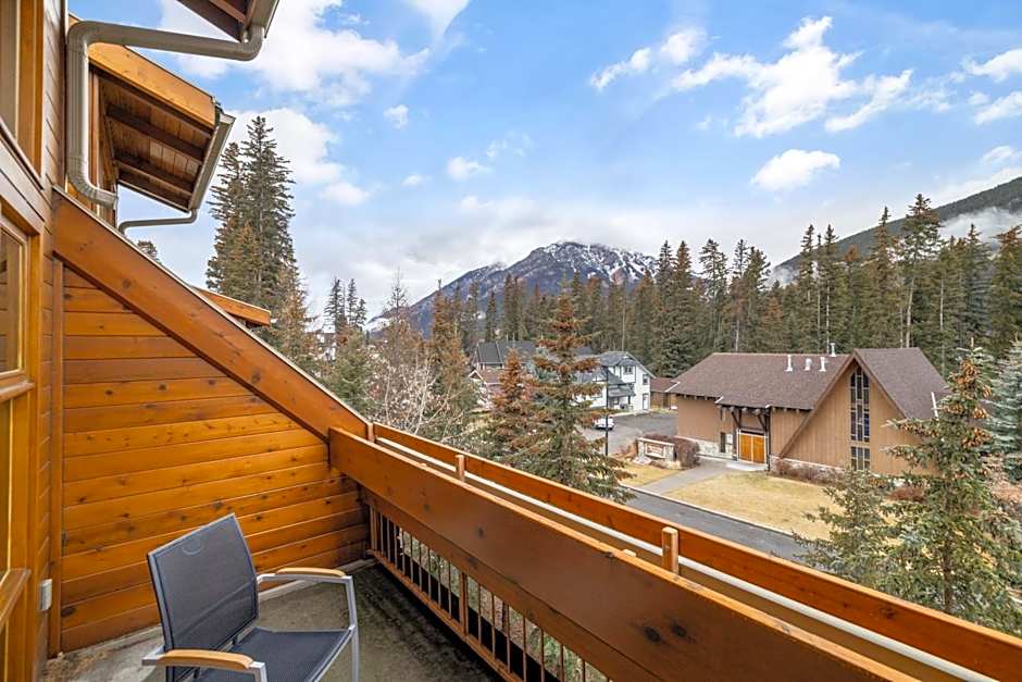 Fox Hotel And Suites
