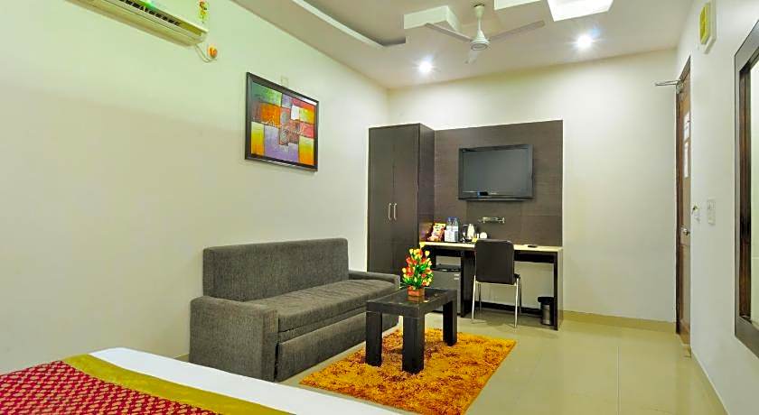 Hotel Sky Rich International