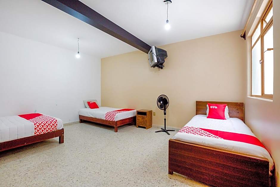 OYO Hotel Emperador