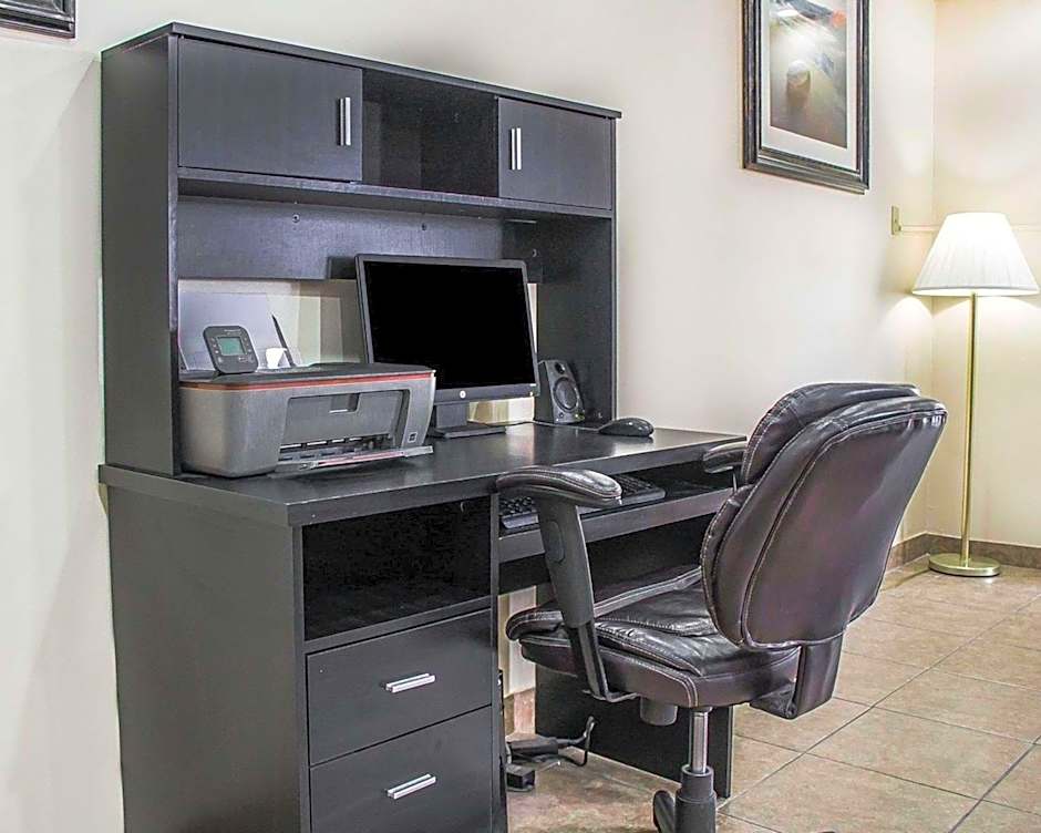 Quality Inn Manitowoc