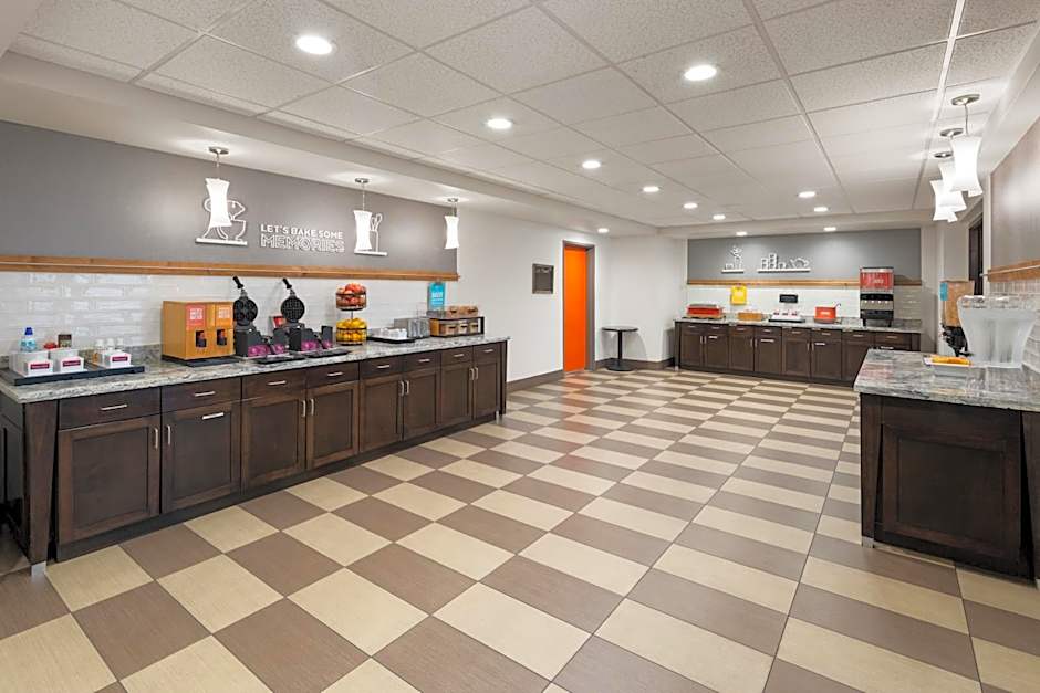 Hampton Inn Seattle/Everett Downtown