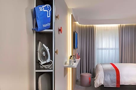 Double Room with Free Hot Breakfast - Accessible