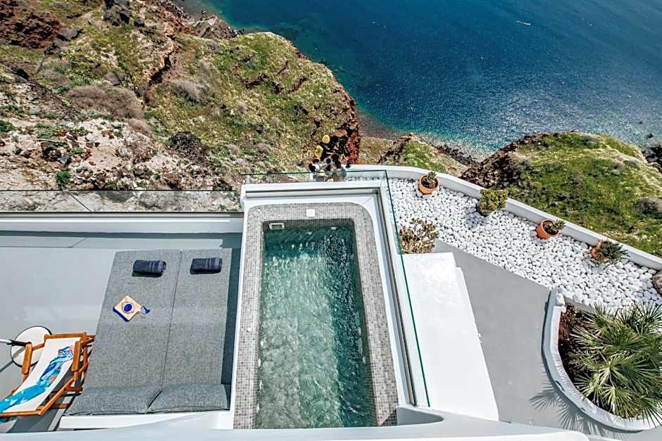 Virginia's Cave Villas