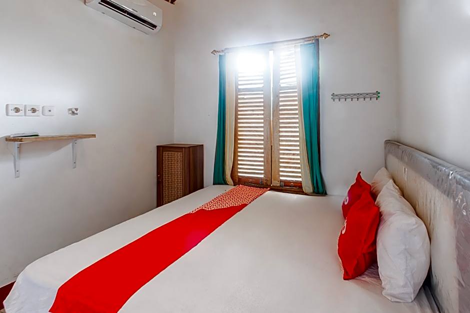 OYO 93729 Radesa Family Homestay