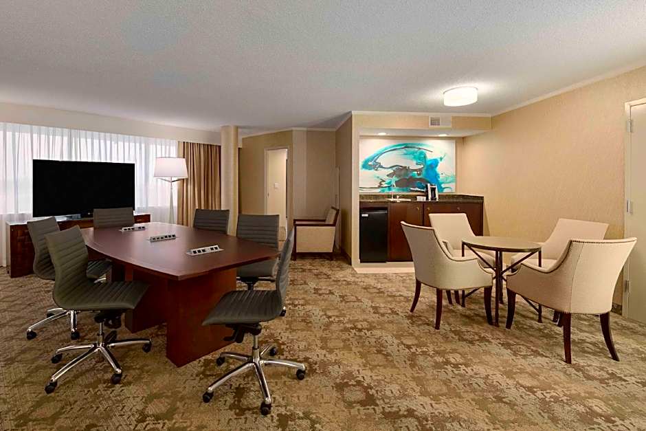 Photo 1 of 2 of Sky 2 Bedroom 2 King Beds Suite