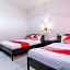OYO 2411 Taman Mekar Beach Inn 2