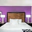 La Quinta Inn & Suites by Wyndham El Dorado