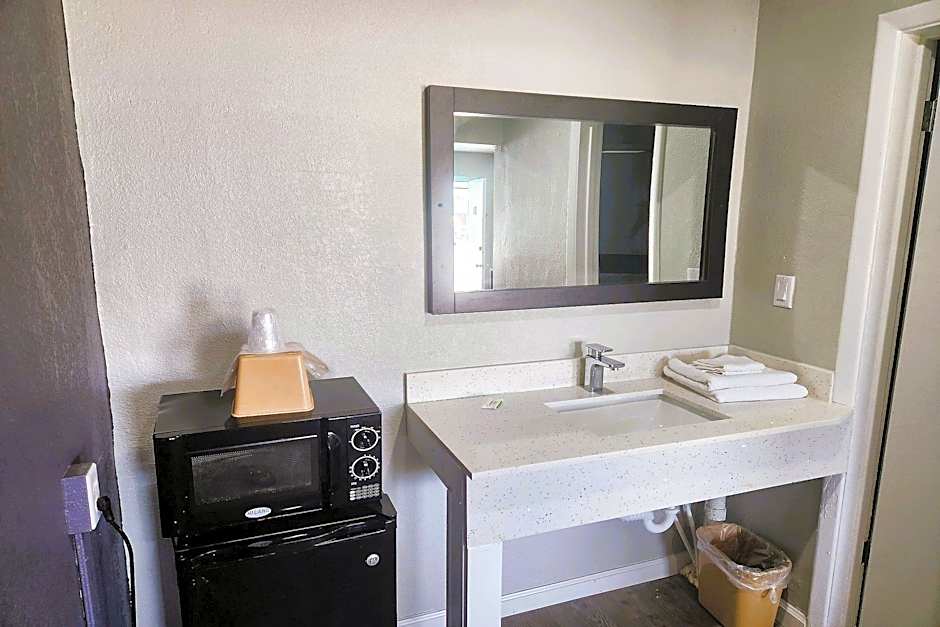 Travel Inn by OYO, Hwy 80 - Jackson