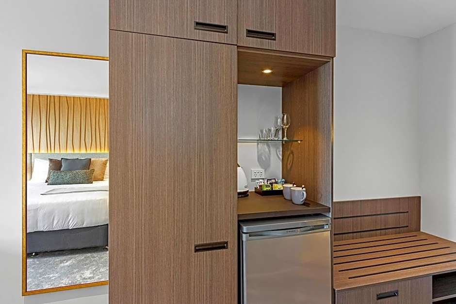 Hotel Elms Christchurch, an Ascend Collection Hotel