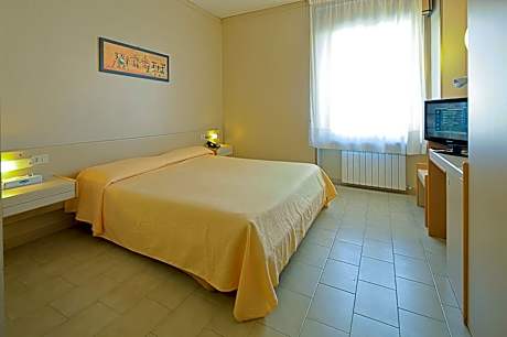 Economy Double or Twin Room