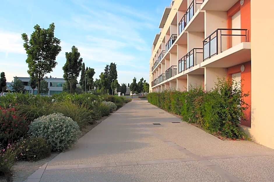 KOSY Appart'Hotels - Campus Del Sol Esplanade