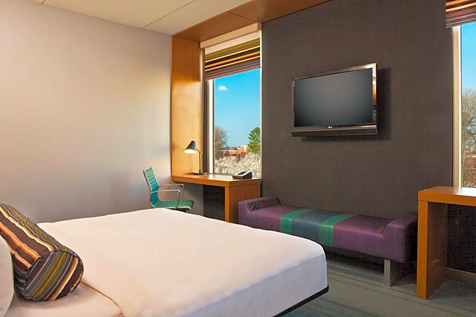 Aloft Chesapeake