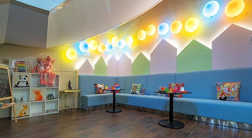 Jinjiang West Capital International Hotel