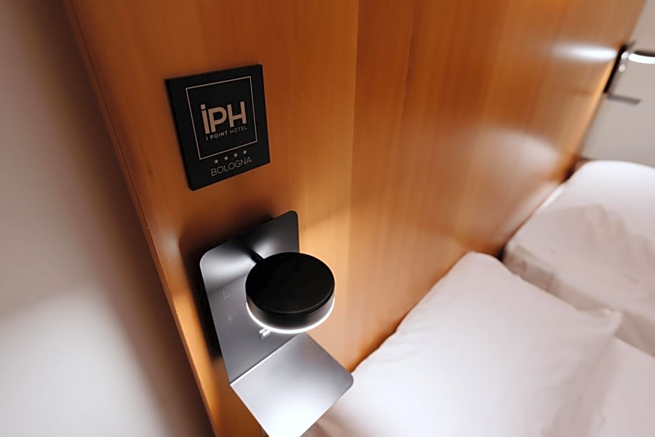 NEW IPOINT HOTEL