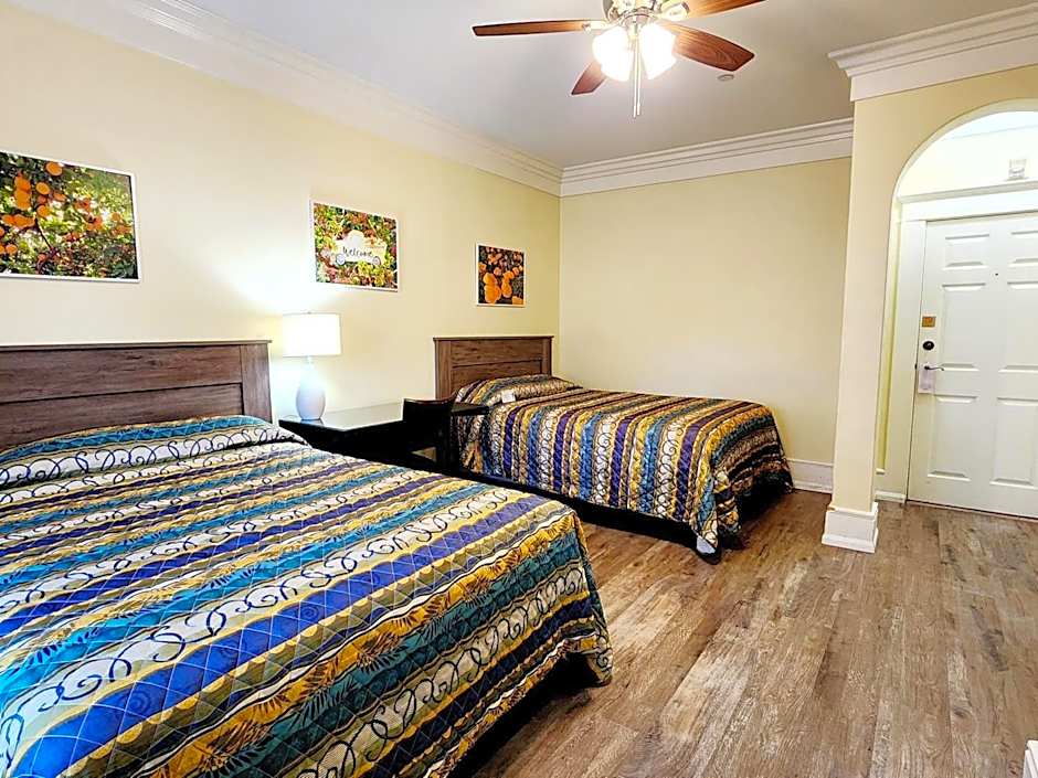 Santa Paula Inn