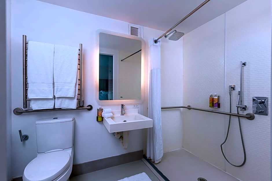 YOTEL New York Times Square