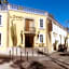 El Encanto Inn