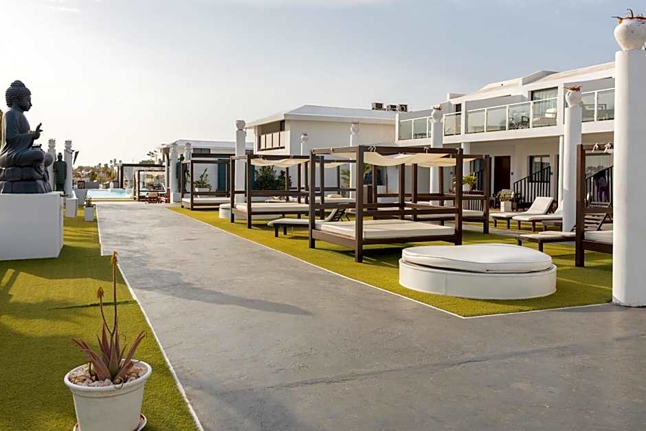 Hotel LIVVO Budha Beach