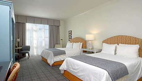 Deluxe Two Queen Balconette (2 Queen Beds)