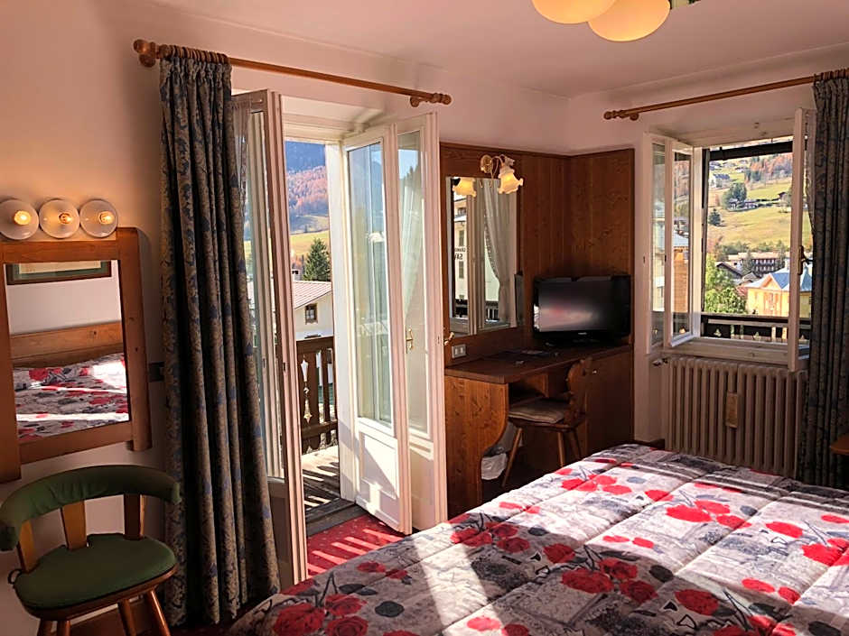 Photo 1 of 18 of Superior 1 Double Bed or 2 Beds, View, Balcony