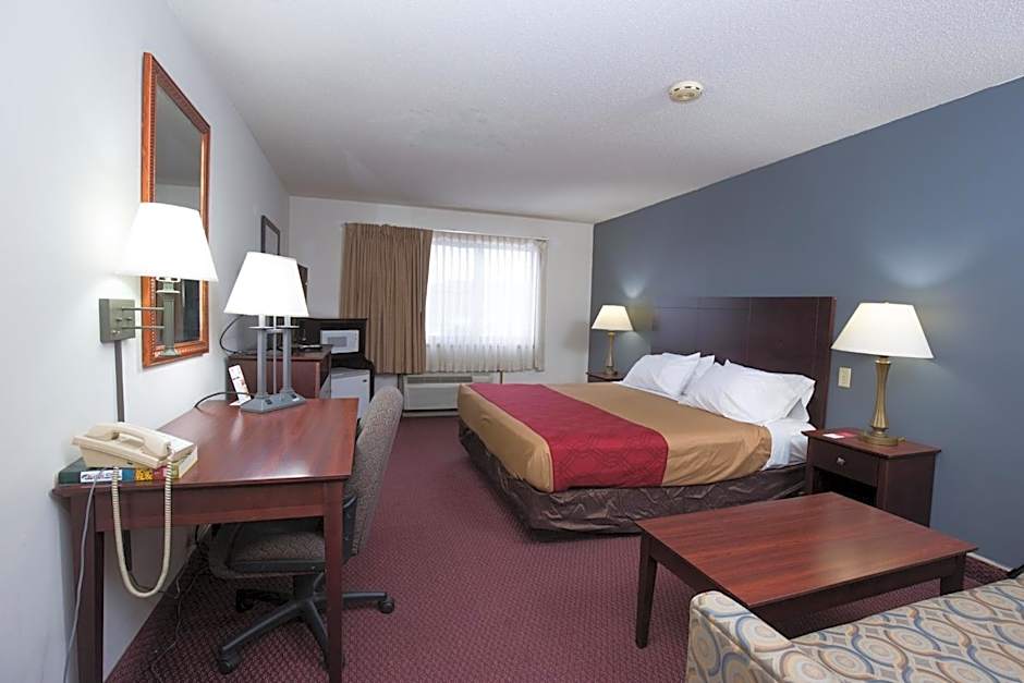Travelodge by Wyndham Merrill