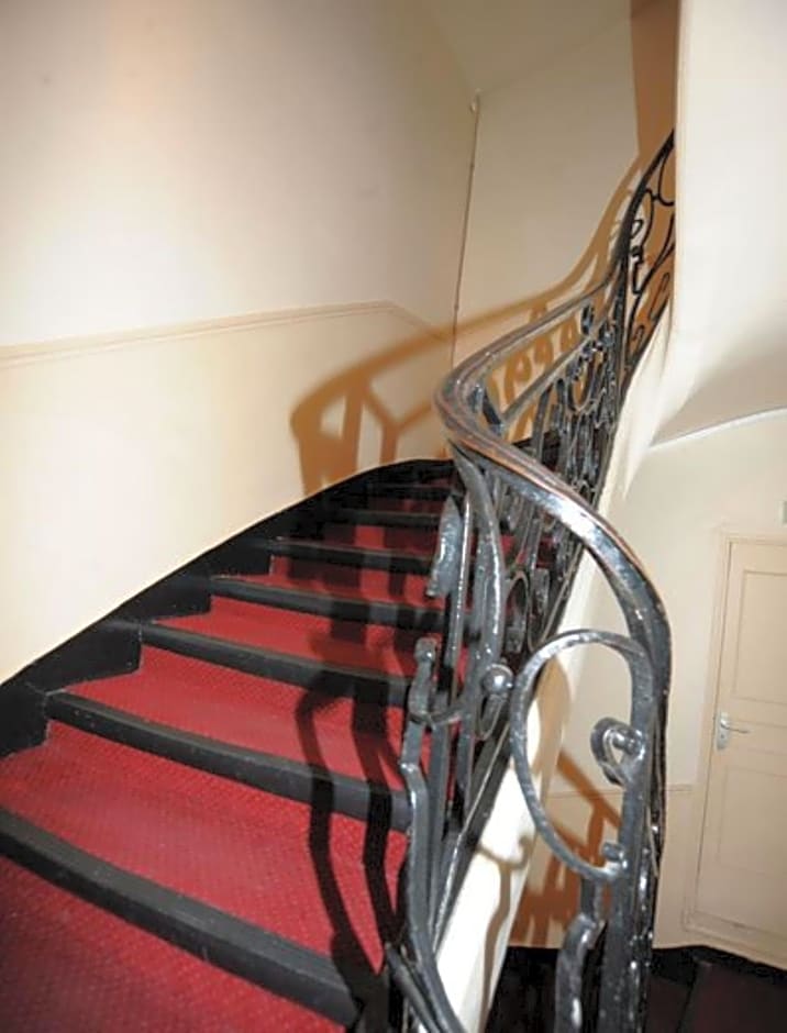 Sully Hotel