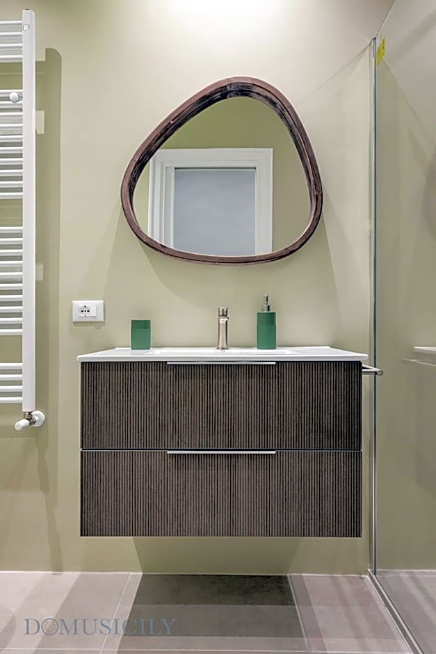 Constance Luxury Apartment by DomuSicily