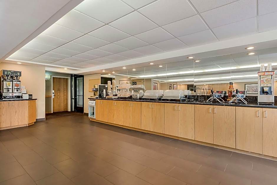 Best Western Town And Country Inn