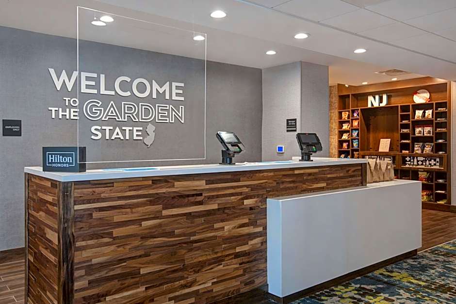 Hampton Inn By Hilton & Suites Deptford, NJ