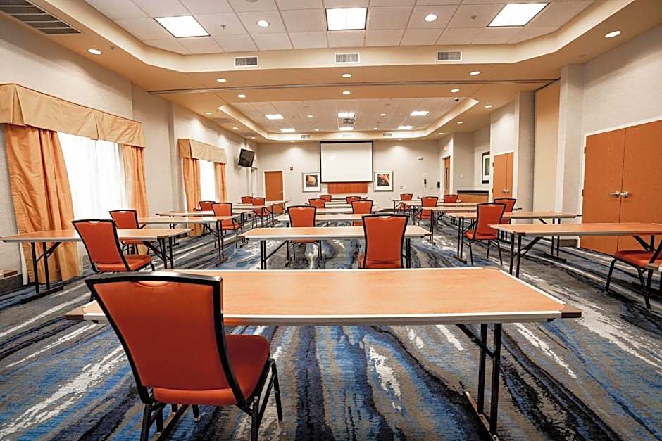 Fairfield Inn & Suites by Marriott Kearney