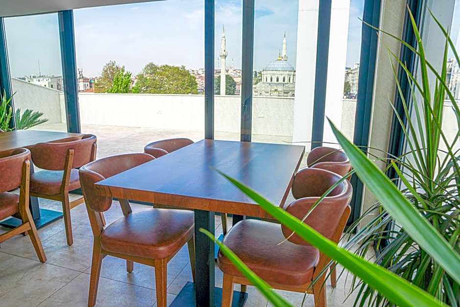 Istanbul Midpoint Hotel