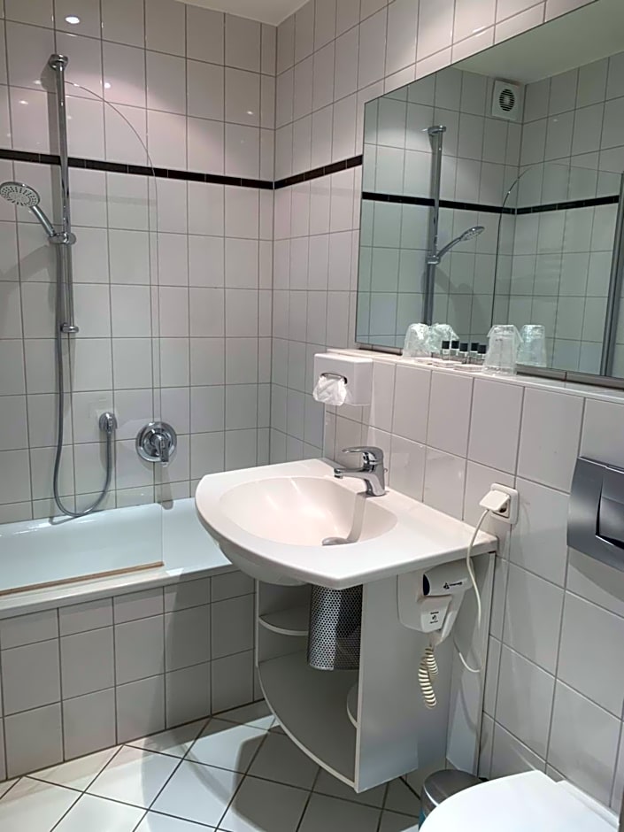 Hotel Mondial Comfort - Frankfurt City Centre