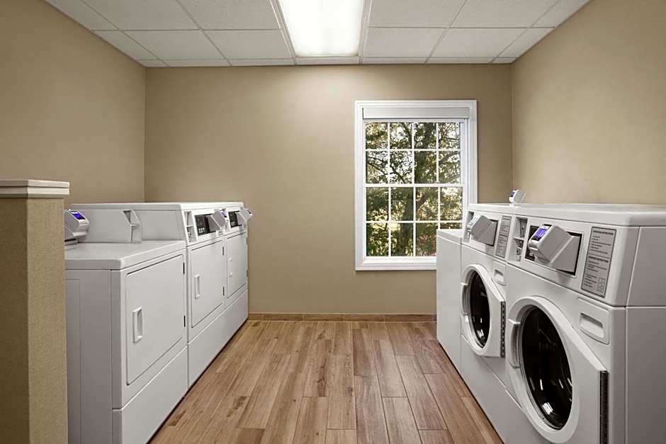 Homewood Suites By Hilton Kansas City-Airport