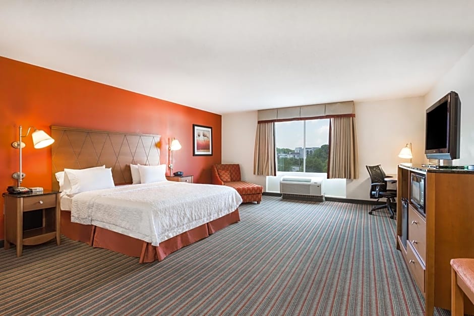 Hampton Inn Petersburg - Southpark Mall