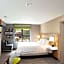 Hampton Inn By Hilton And Suites Seattle-Downtown