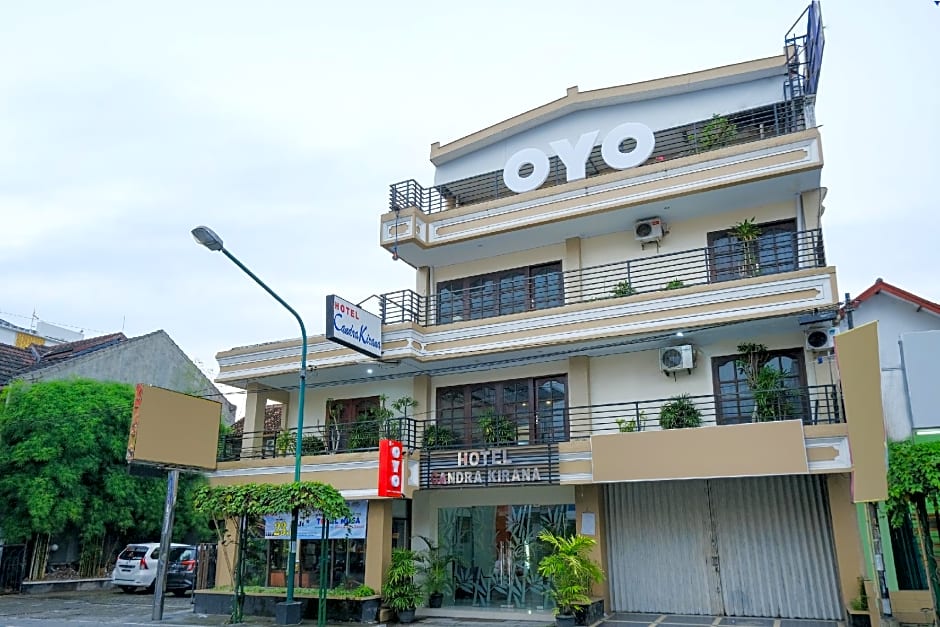 OYO 206 Hotel Candra Kirana