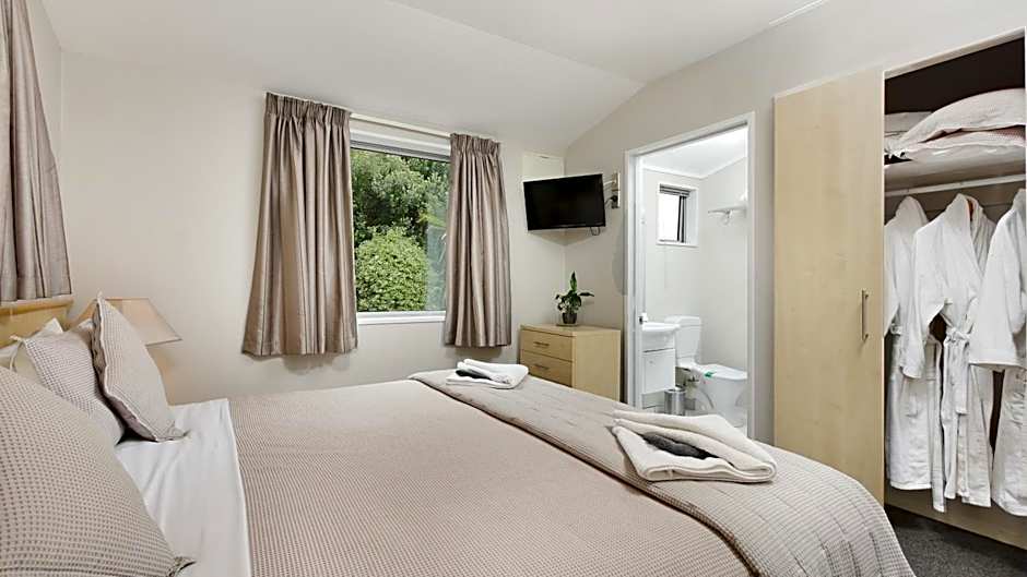 Arthur's Court Motor Lodge