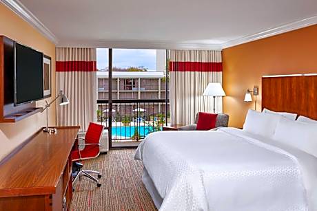 Guest room, 1 King Bed