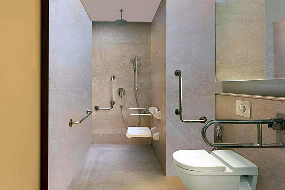 Courtyard by Marriott Raipur