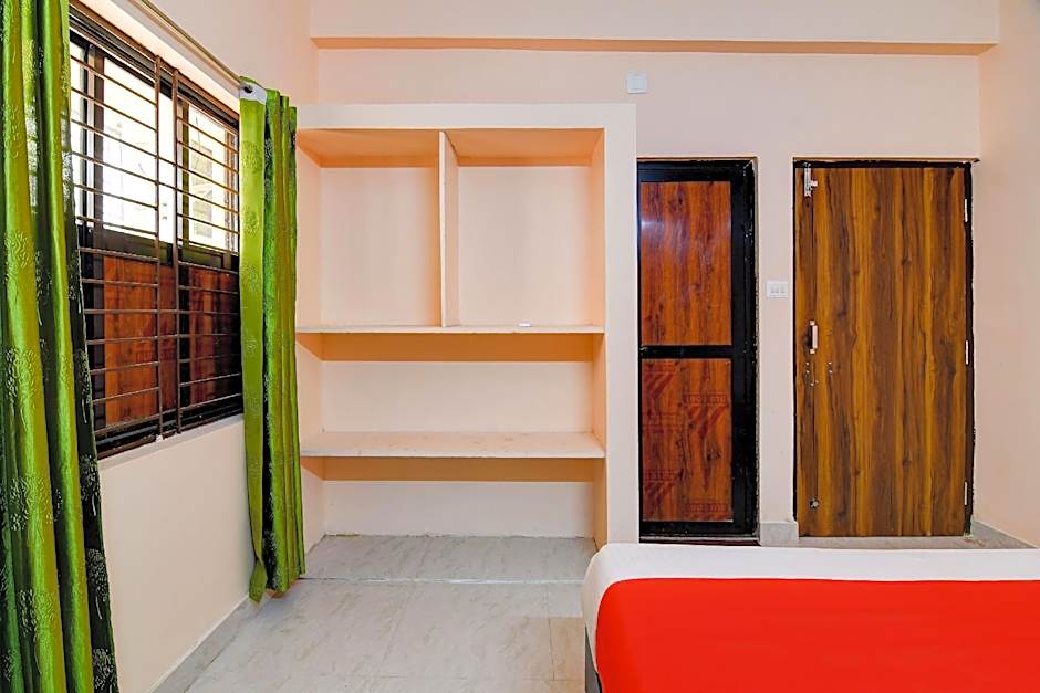 Hotel O S S Guesthouse