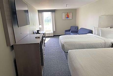 2 Queen Bed Suite Non-Smoking